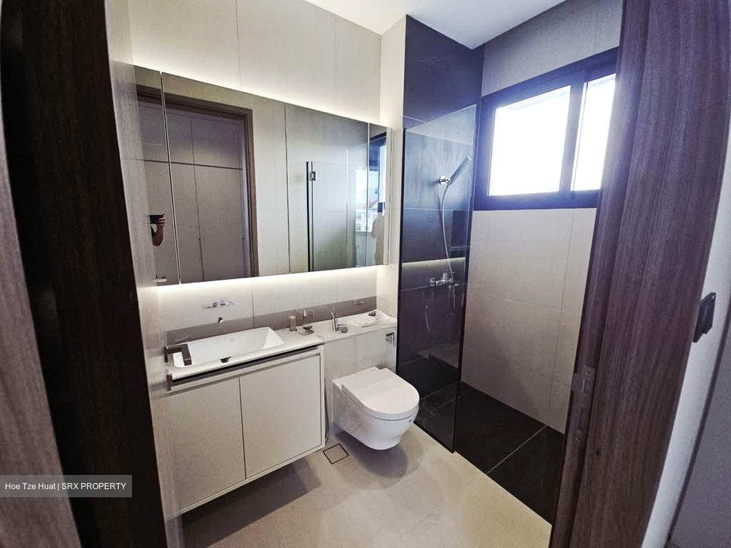 Parry Avenue (D19), Semi-Detached #558568541